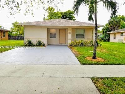 2761 NW 6th St # 2761, Pompano Beach FL 33069