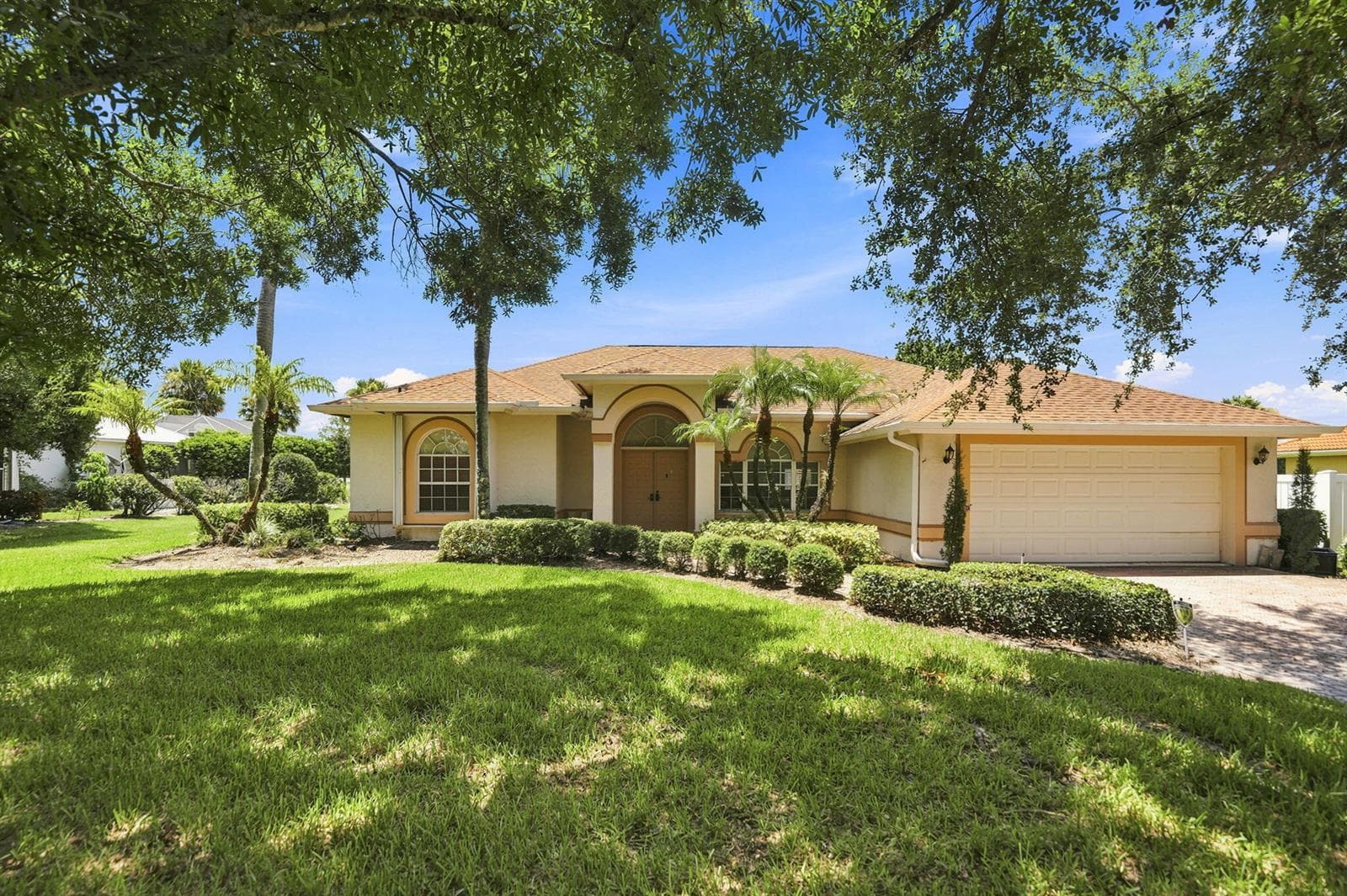 2624 SW River Shore Drive, FL 34984 photo 3