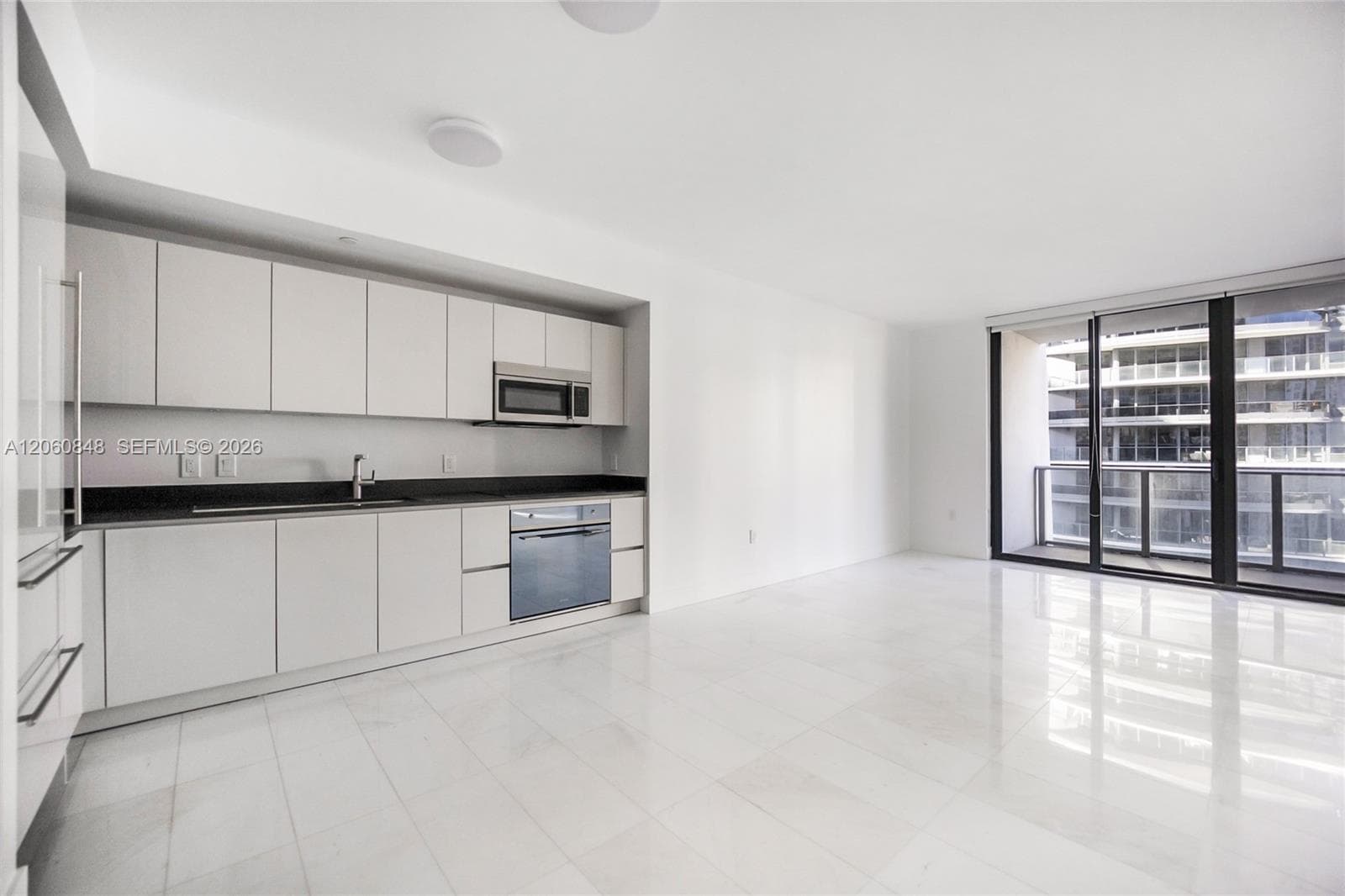 1010 Brickell Ave # 2708, Miami, FL 33131 photo 2
