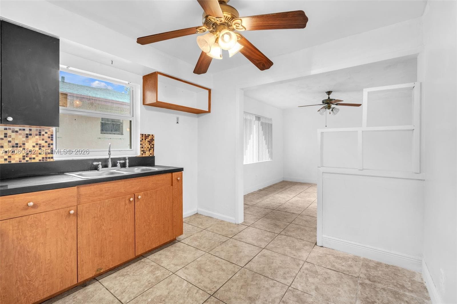 2301 SW 48th Ave, West Park FL 33023 photo 4