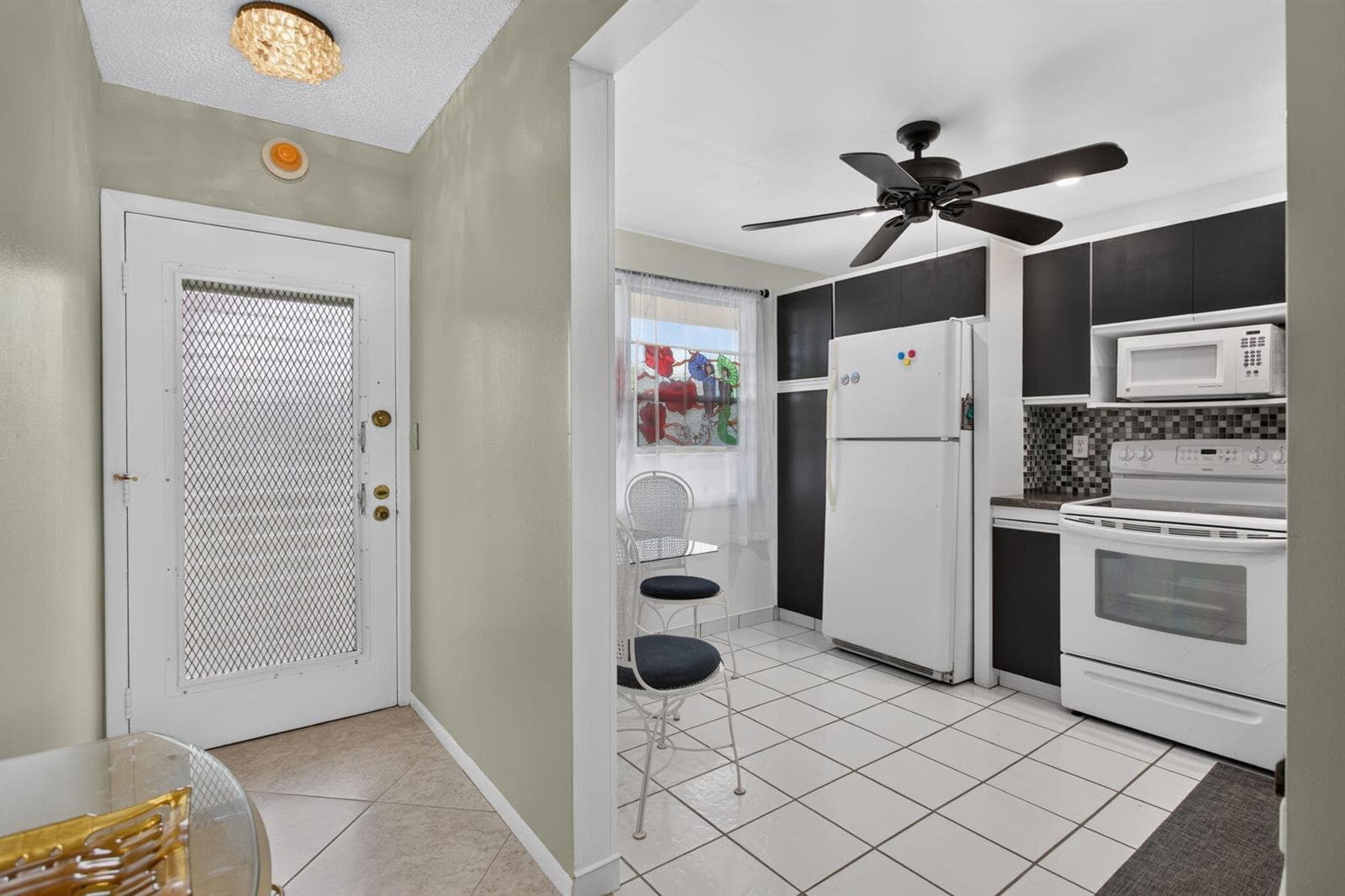 2301 LUCAYA Lane # D4, Coconut Creek FL 33066 photo 2