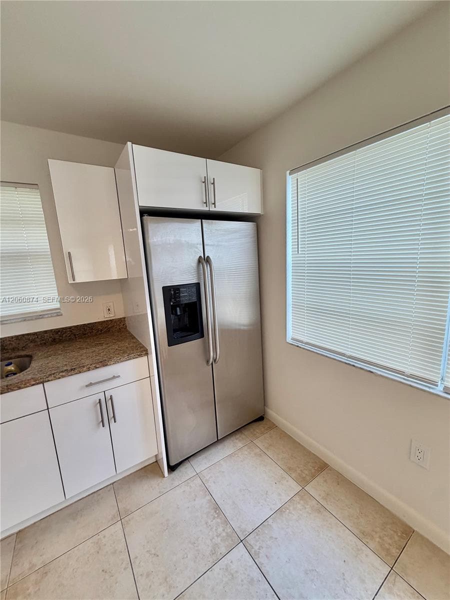 4073 SW 52nd St # s, Dania Beach FL 33314 photo 2