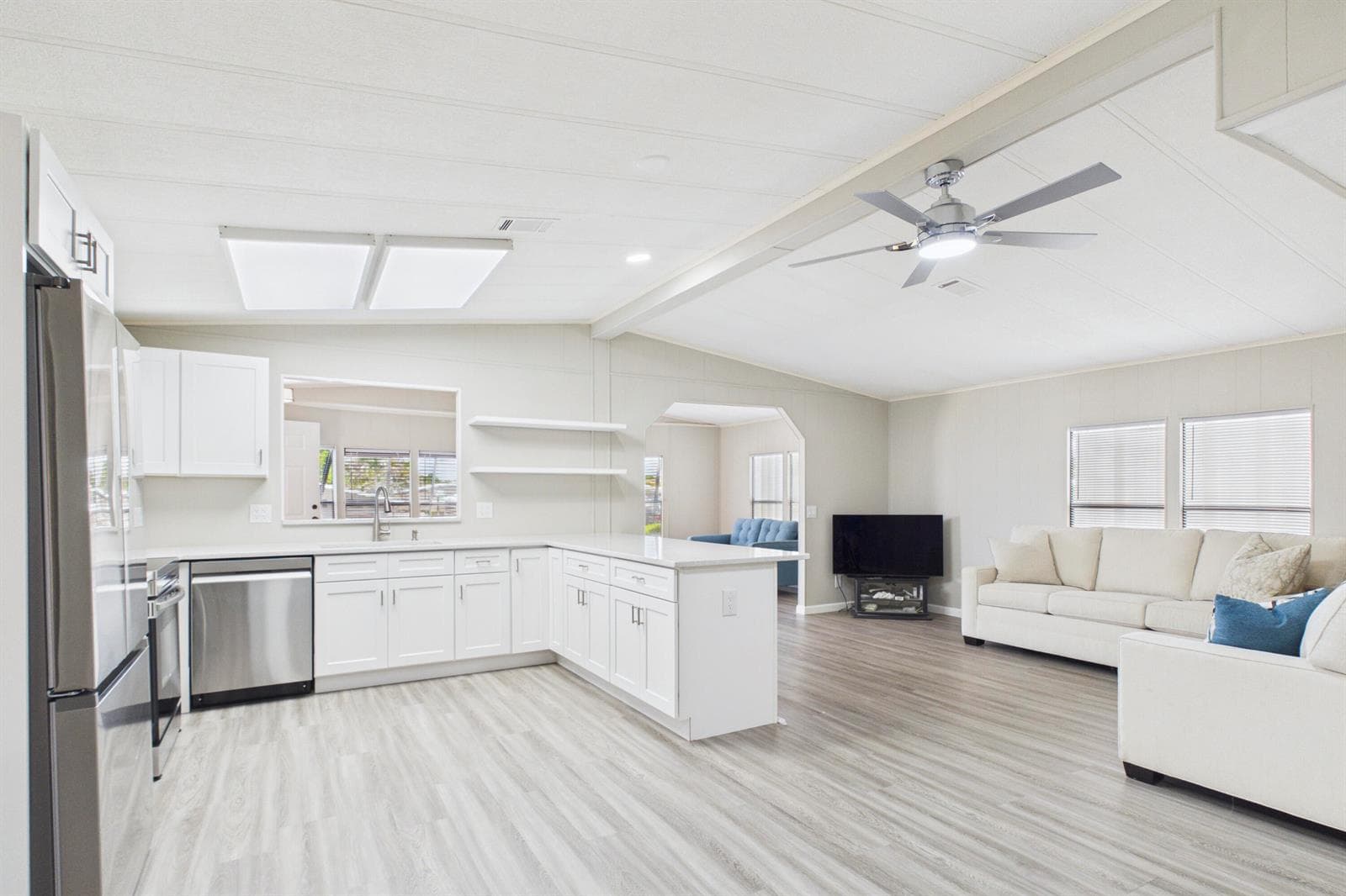 7831 SE Shenandoah Drive, Hobe Sound FL 33455 photo 5