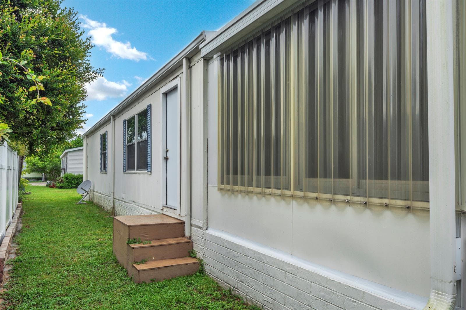 6705 NW 29th Court, Margate FL 33063 photo 5
