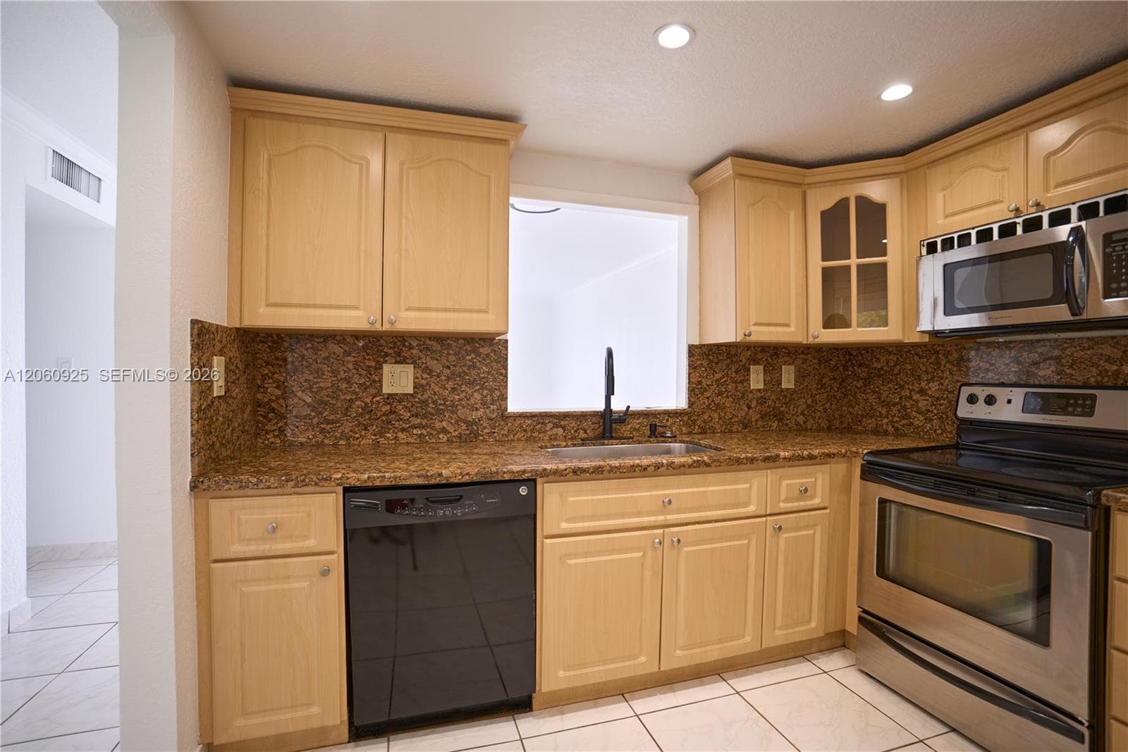 3600 NE 170th St # 401, North Miami Beach FL 33160 photo 2