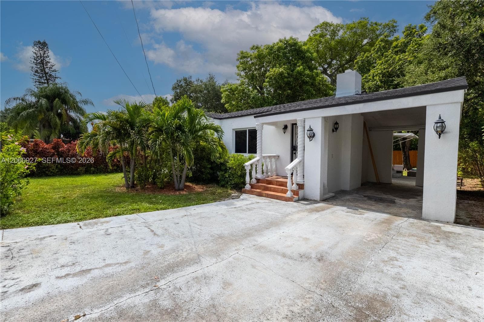 180 NW 67th St, Miami FL 33150