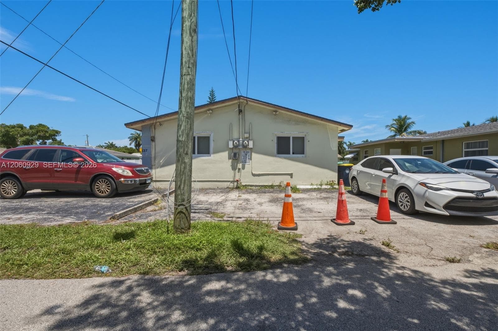 137 NE 1st Ct, Dania Beach FL 33004 photo 4
