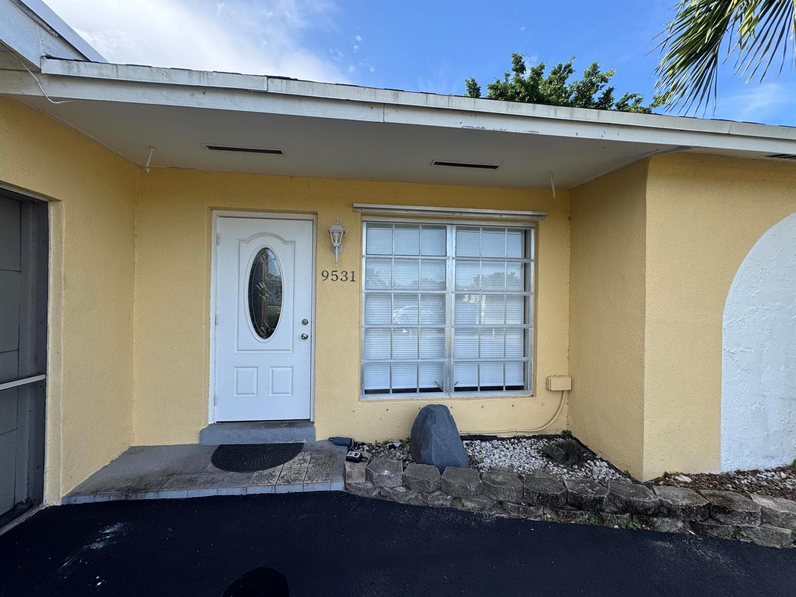 9531 NW 25TH Court, Sunrise FL 33322 photo 2