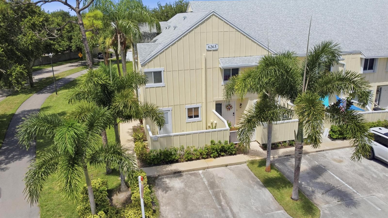 6263 RIVERWALK Lane # 1, Jupiter FL 33458 photo 2