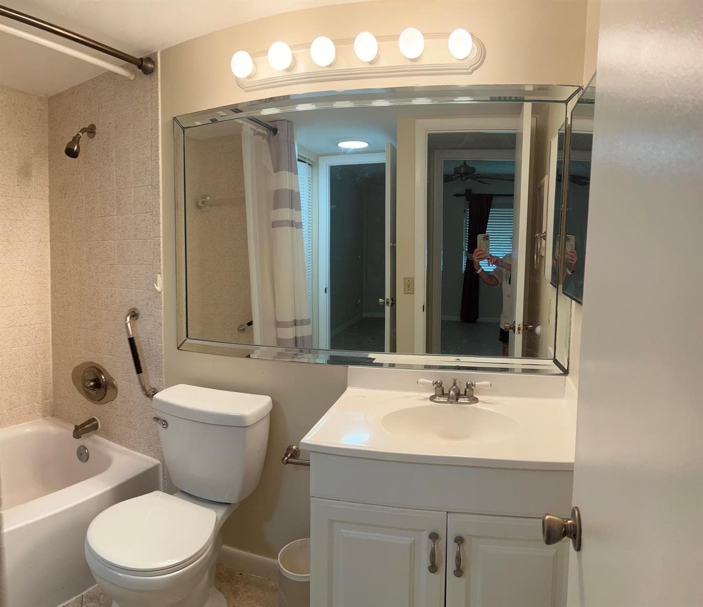 117 LAKE PINE Circle # 1, FL 33463 photo 3