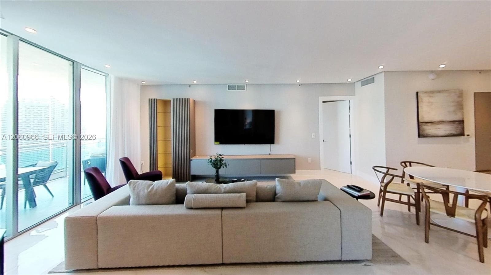 350 S Miami Ave # 3902, Miami FL 33130 photo 3
