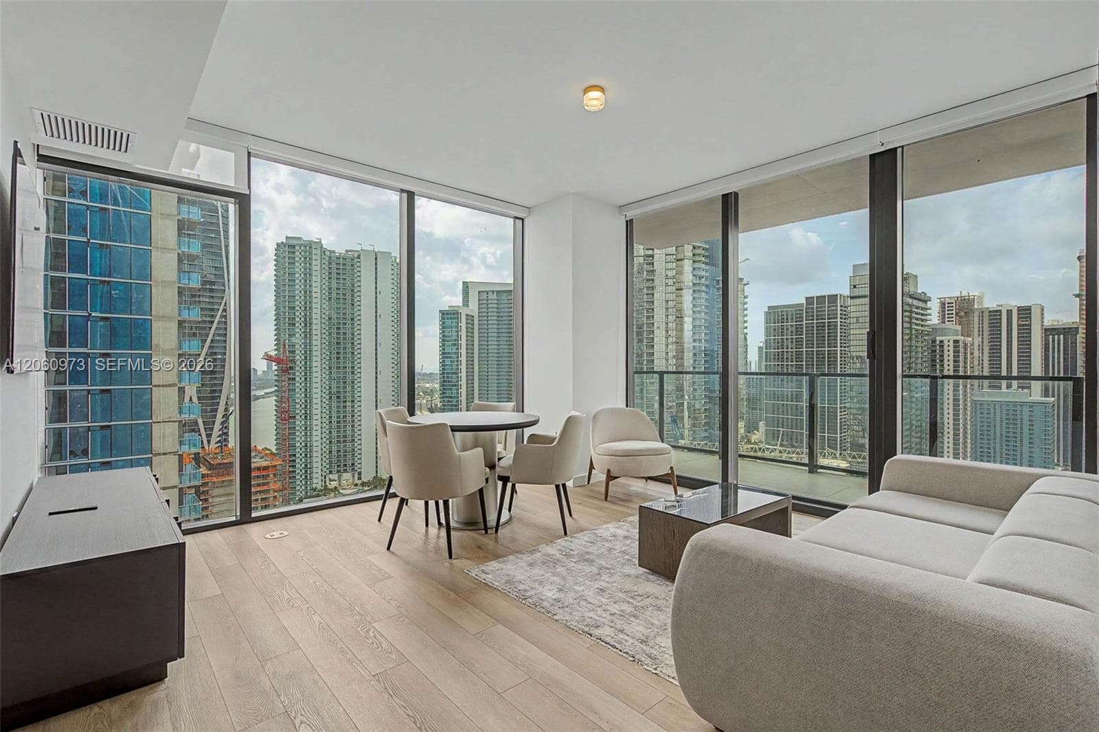 20 NE 11th St # 3808, Miami FL 33132 photo 5