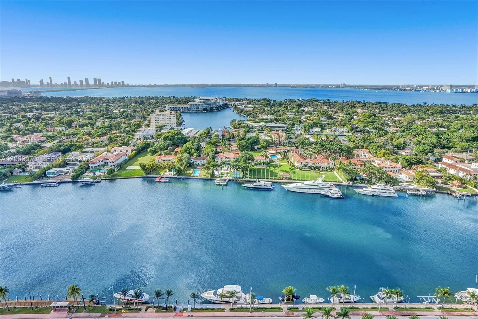 4775 Collins Ave # 3007, Miami Beach, FL 33140 photo 3