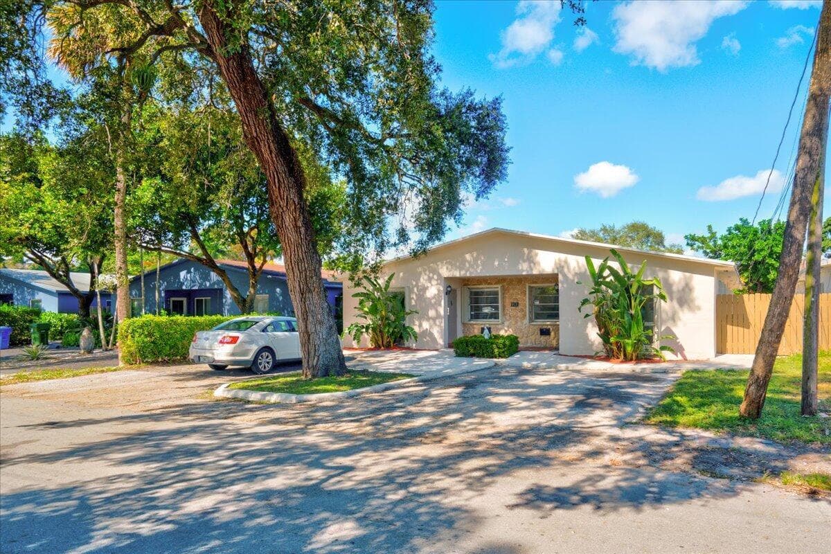 913 ORANGE Isle # 1-2, Fort Lauderdale FL 33315 photo 2