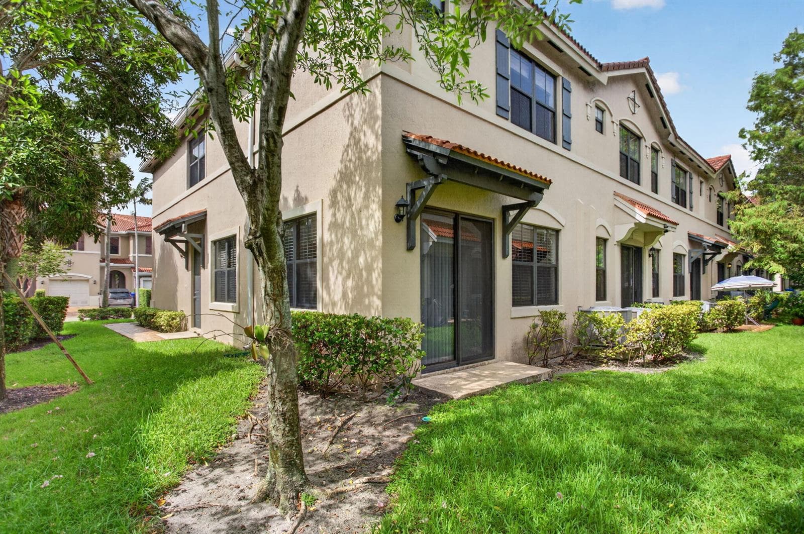 1023 NW 33RD Court, Pompano Beach FL 33064 photo 3