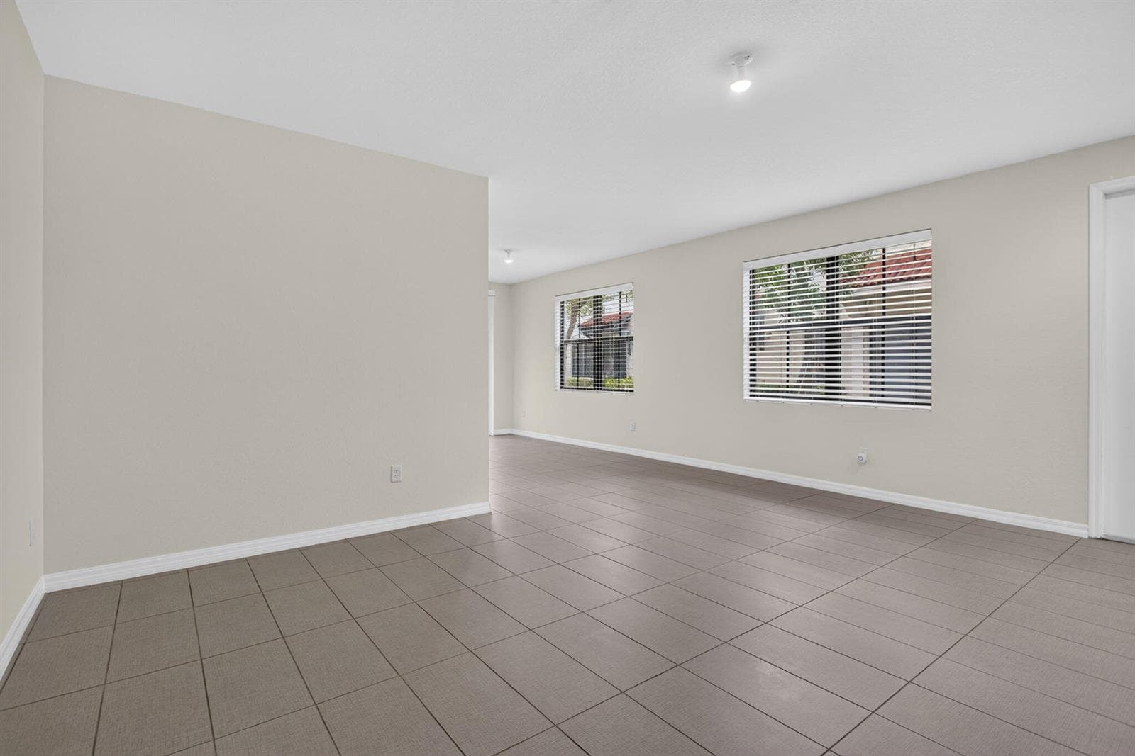 1023 NW 33RD Court, Pompano Beach FL 33064 photo 5