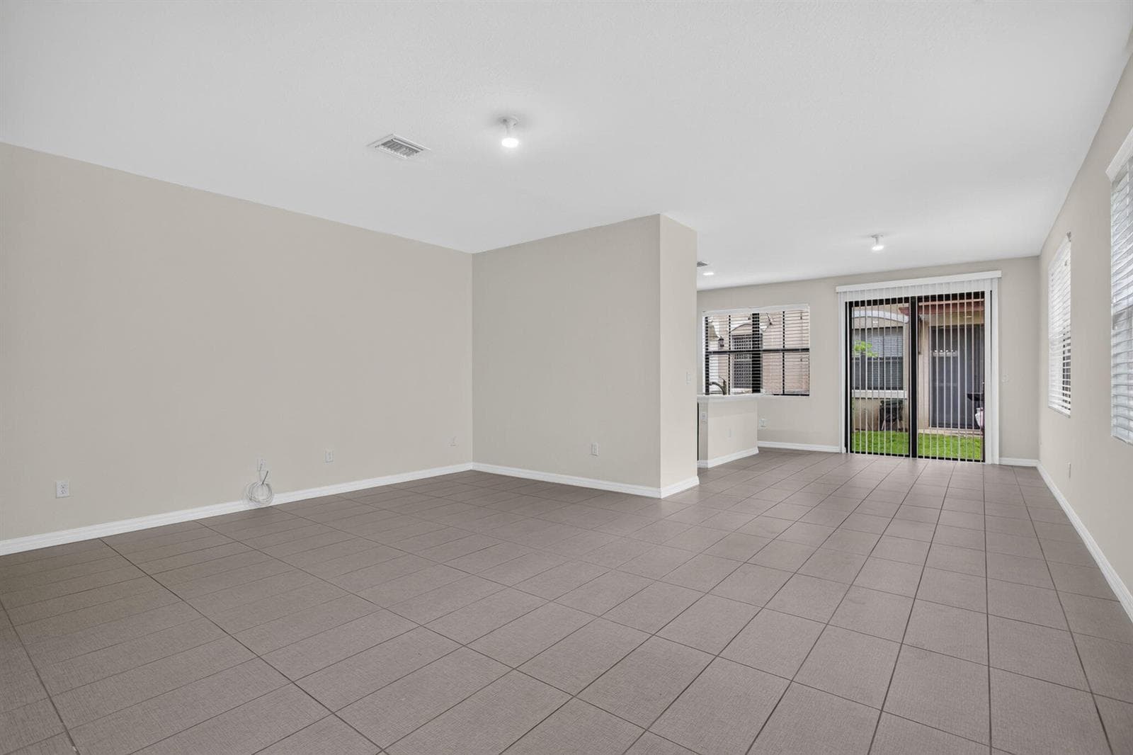 1023 NW 33RD Court, Pompano Beach FL 33064 photo 4
