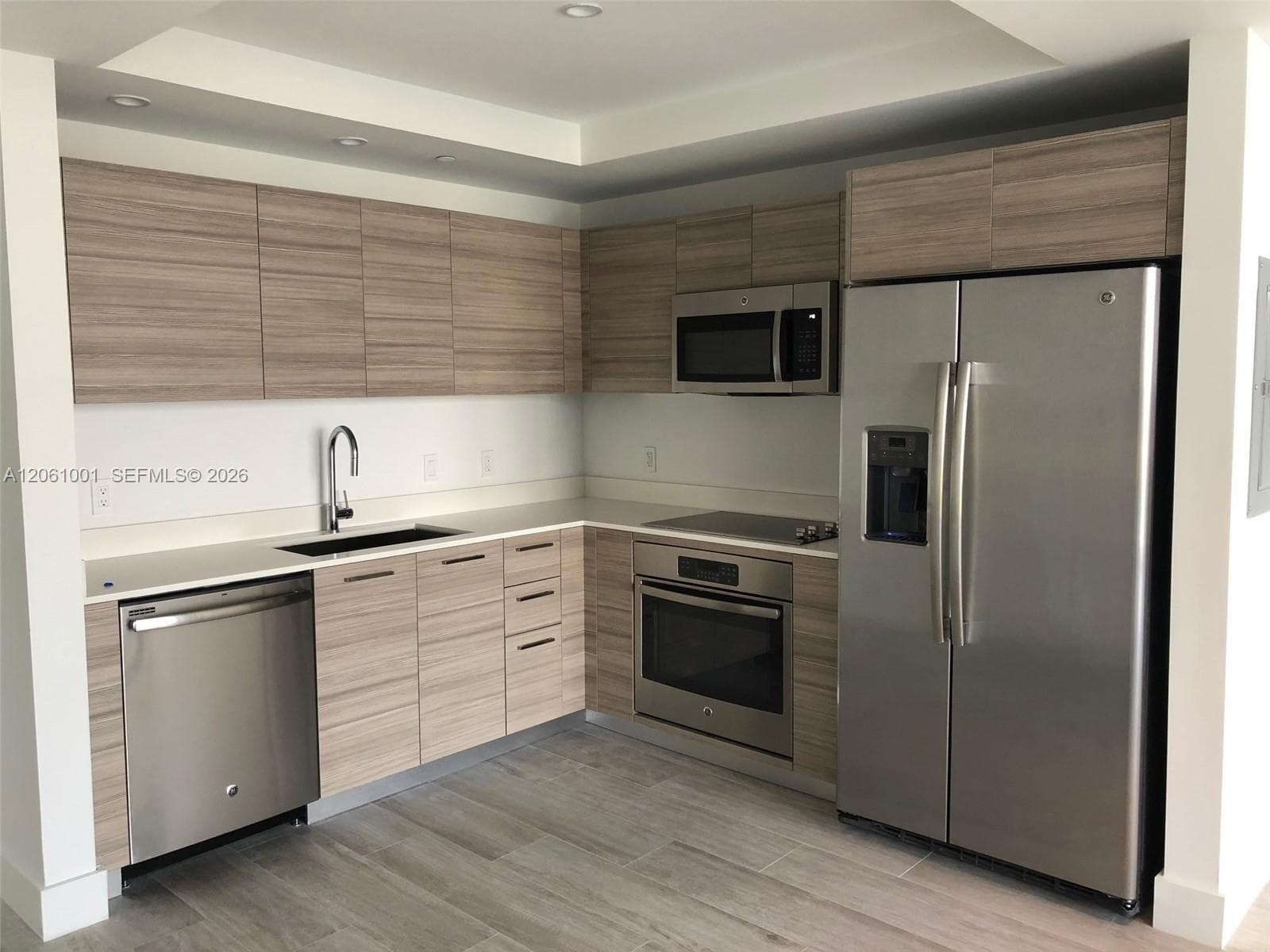 121 NE 34 ST # 811, Miami, FL 33137 photo 2