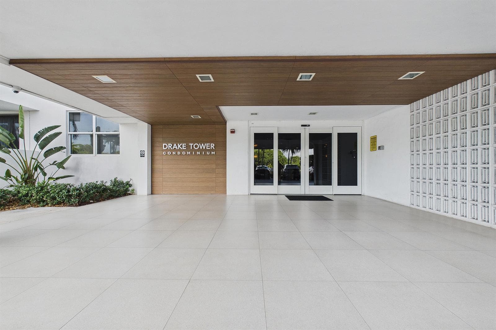 1800 N ANDREWS Avenue N # 2A, Fort Lauderdale FL 33311 photo 2