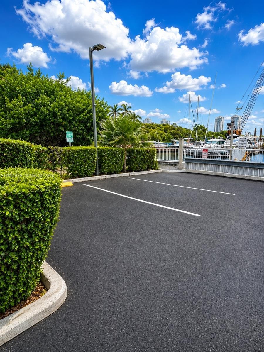 3375 N Country Club Dr, Aventura FL 33180 photo 3