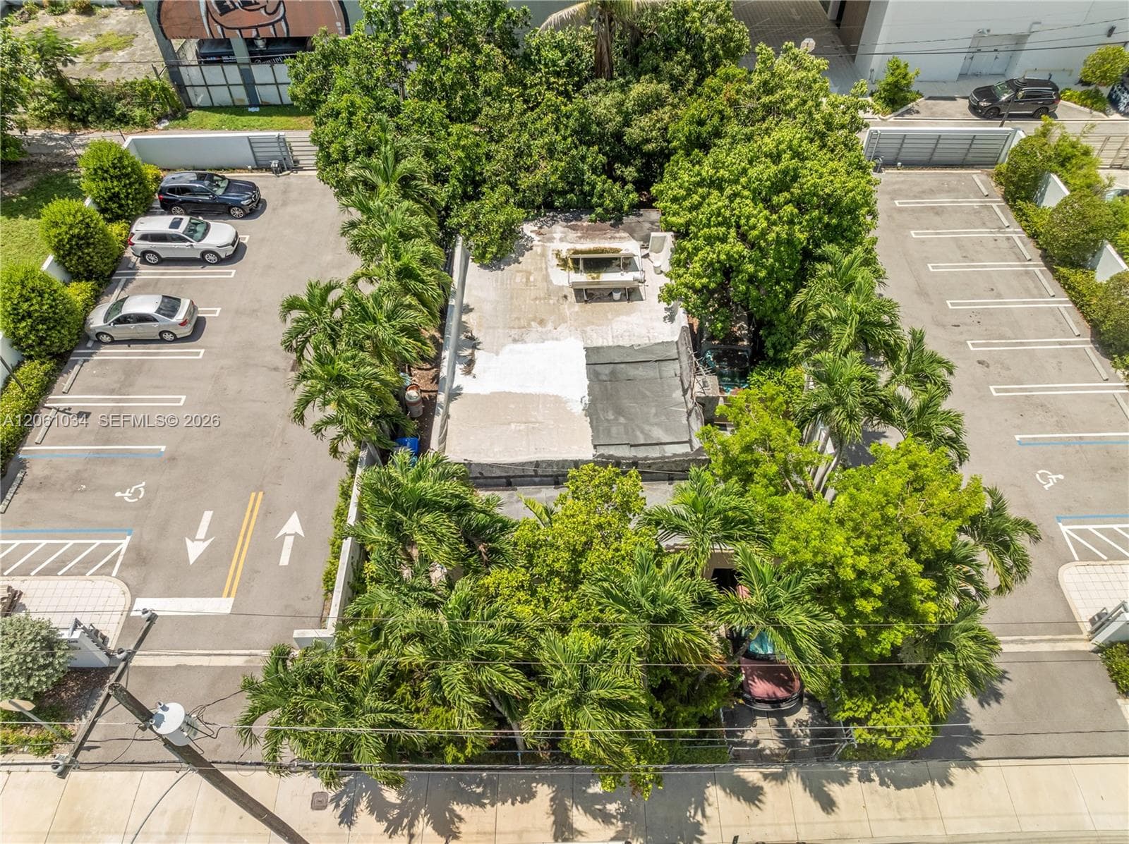 272 NW 37th St, Miami FL 33127 photo 3