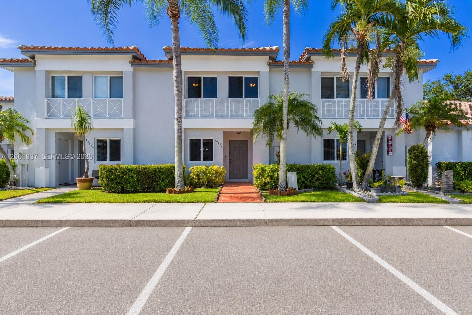 20822 NW 2nd St, Pembroke Pines FL 33029