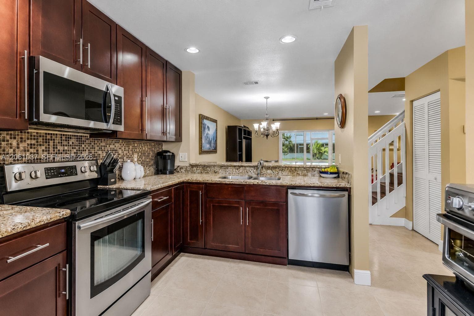 20822 NW 2nd St, Pembroke Pines FL 33029 photo 4