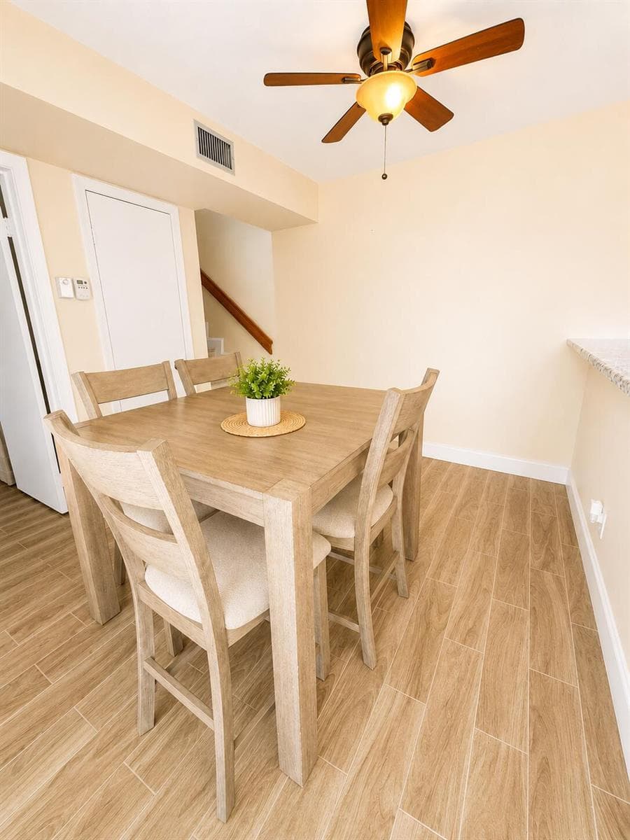 192 Springdale Circle, Palm Springs FL 33461 photo 4