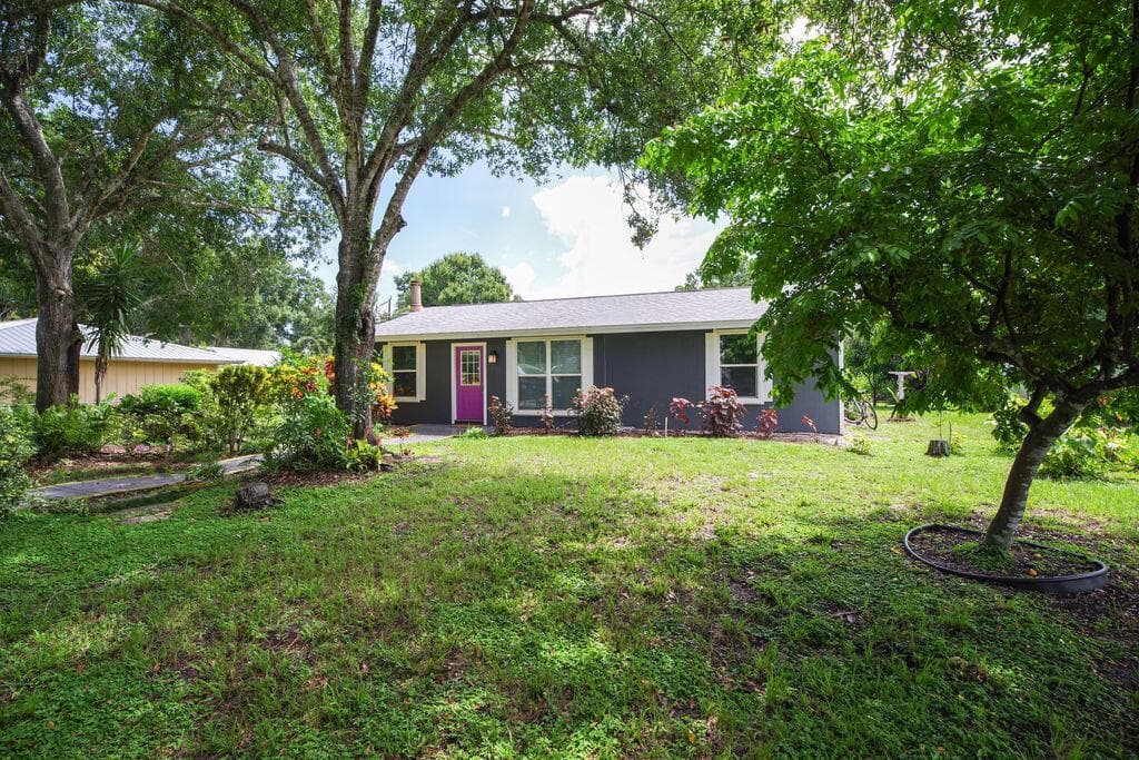 2046 54TH Avenue, Vero Beach FL 32966 photo 2