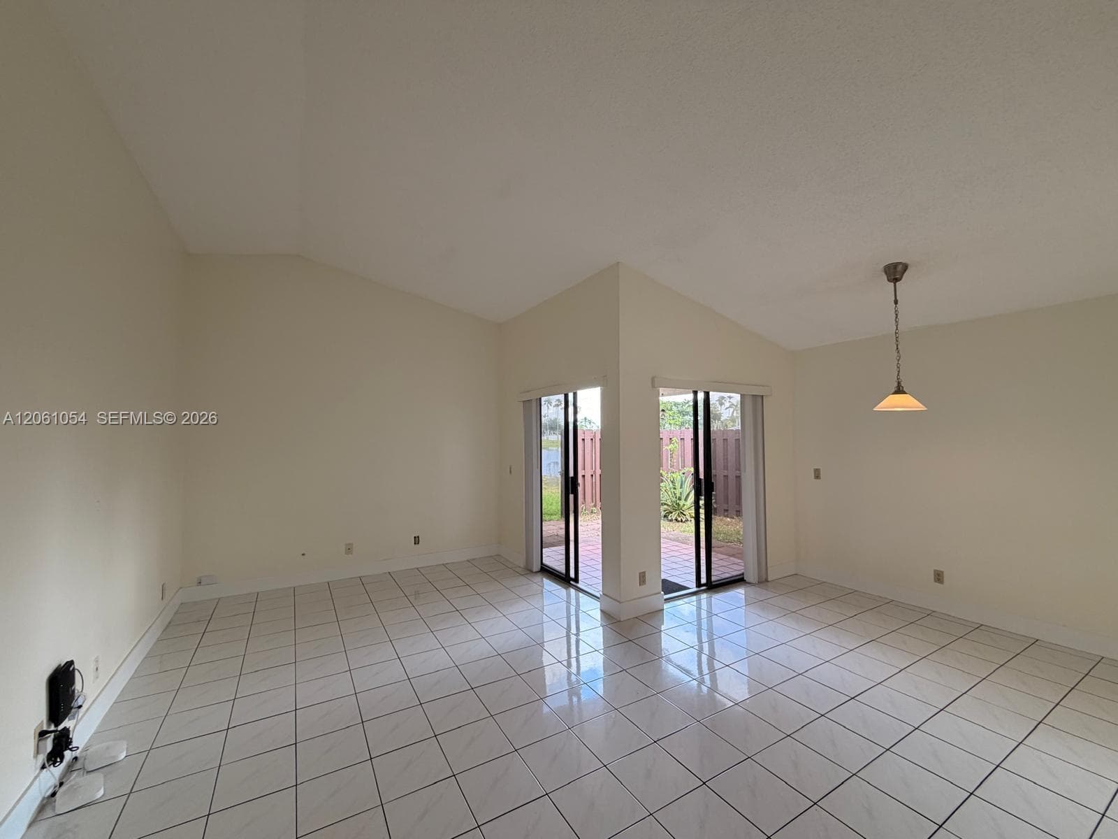 6431 NW 171st St, Hialeah FL 33015 photo 3
