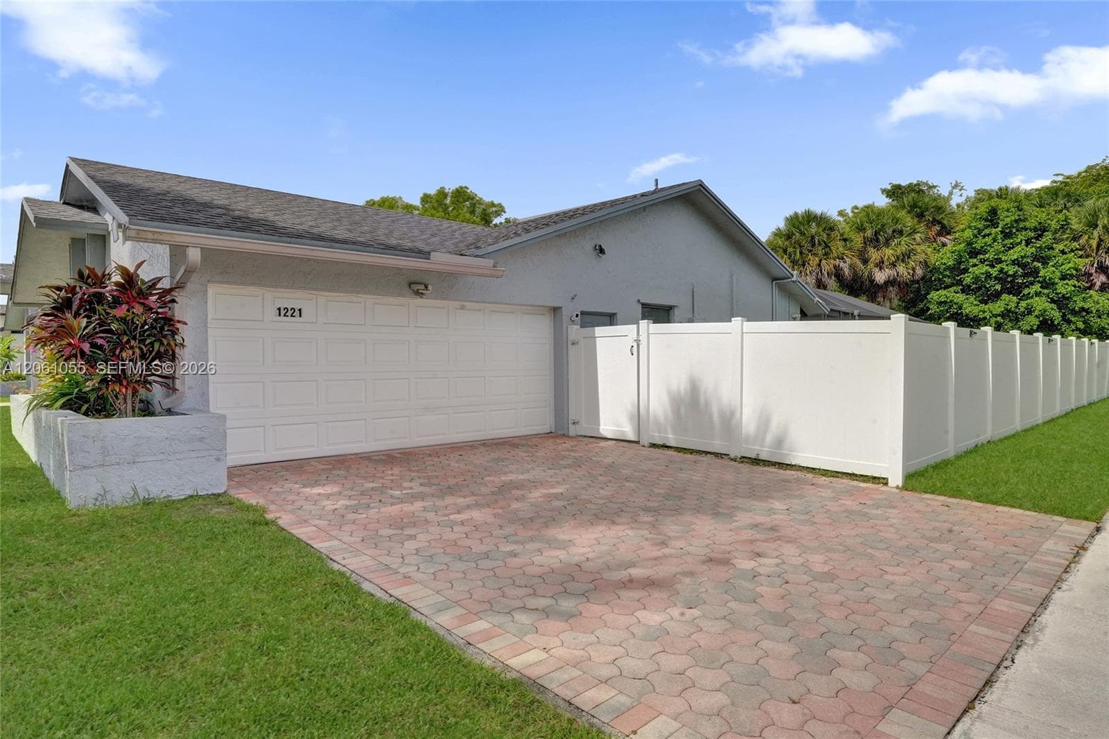 1221 NW 78th Ave, Plantation FL 33322 photo 5