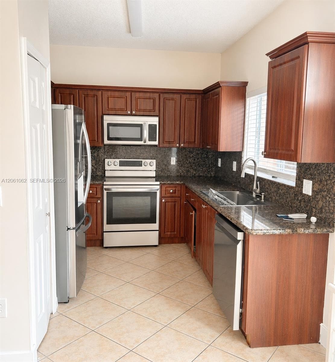 8508 NW 141st Ter # 501, Miami Lakes FL 33016 photo 3