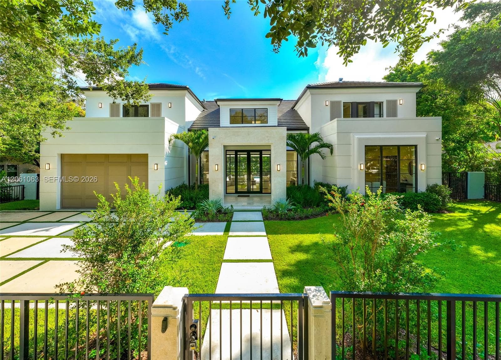 1220 S Alhambra Cir, Coral Gables FL 33146 photo 4