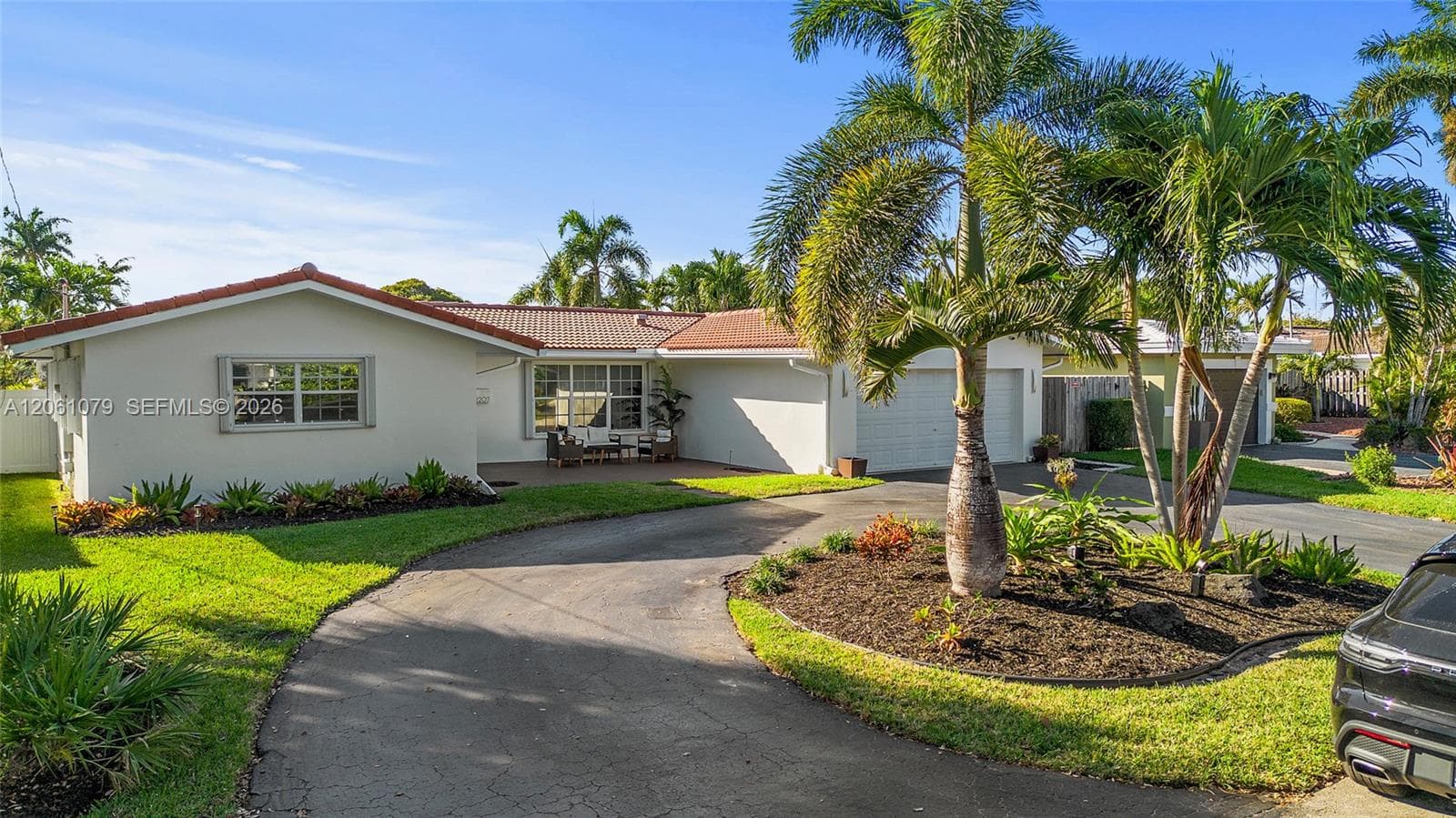 2207 NE 16th Ave, Wilton Manors FL 33305