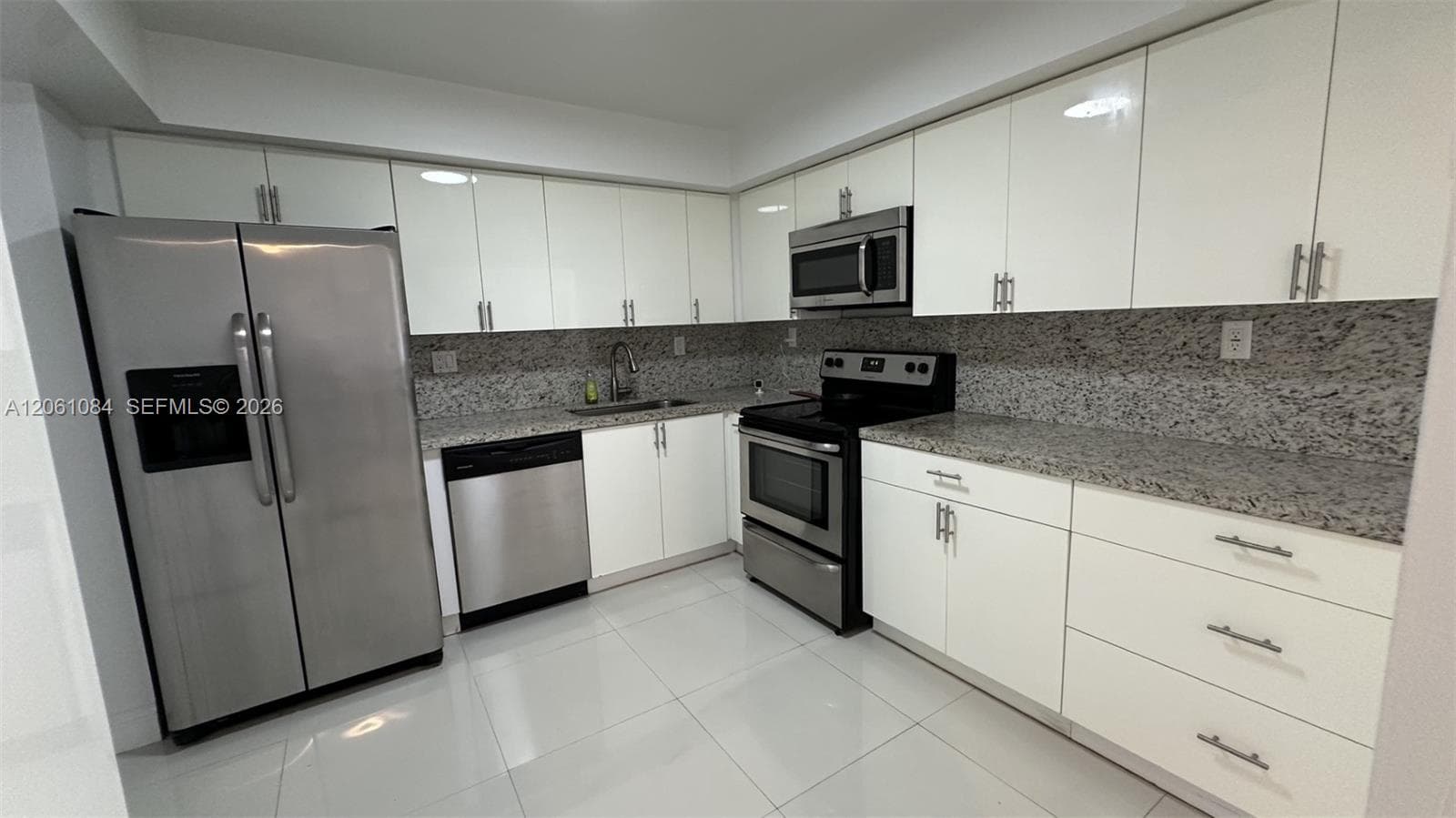 250 174th St # 1808, Sunny Isles Beach FL 33160 photo 3