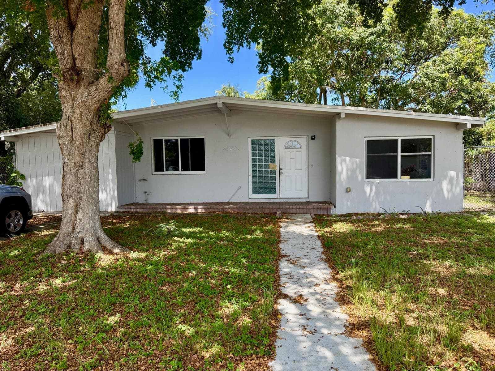 4520 NE 16TH Avenue, Pompano Beach FL 33064