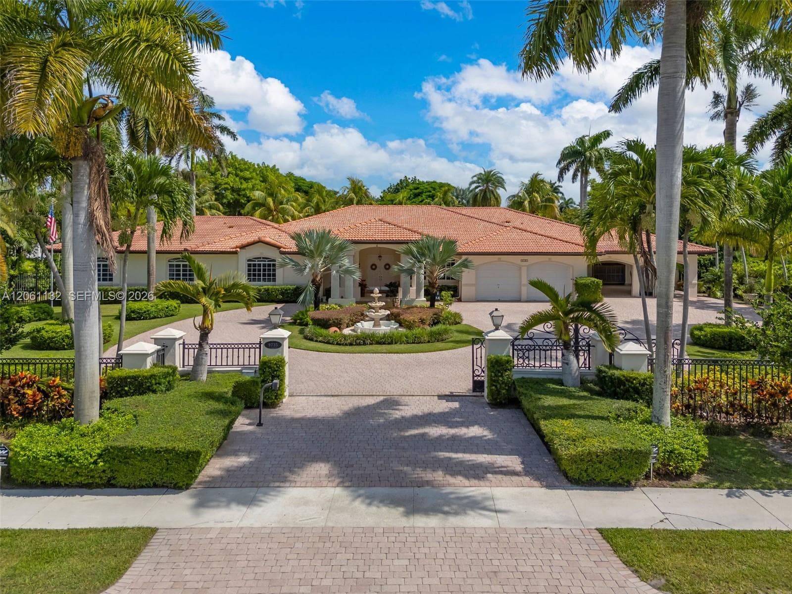 9735 SW 64th St, Miami FL 33173