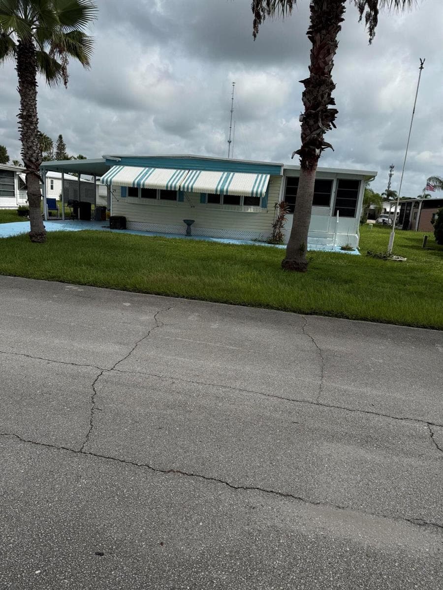 29 Golf Drive, Port St. Lucie FL 34952 photo 2