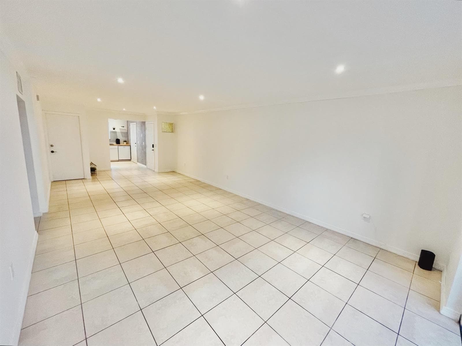 1410 S FEDERAL Highway # 205, FL 33460 photo 2