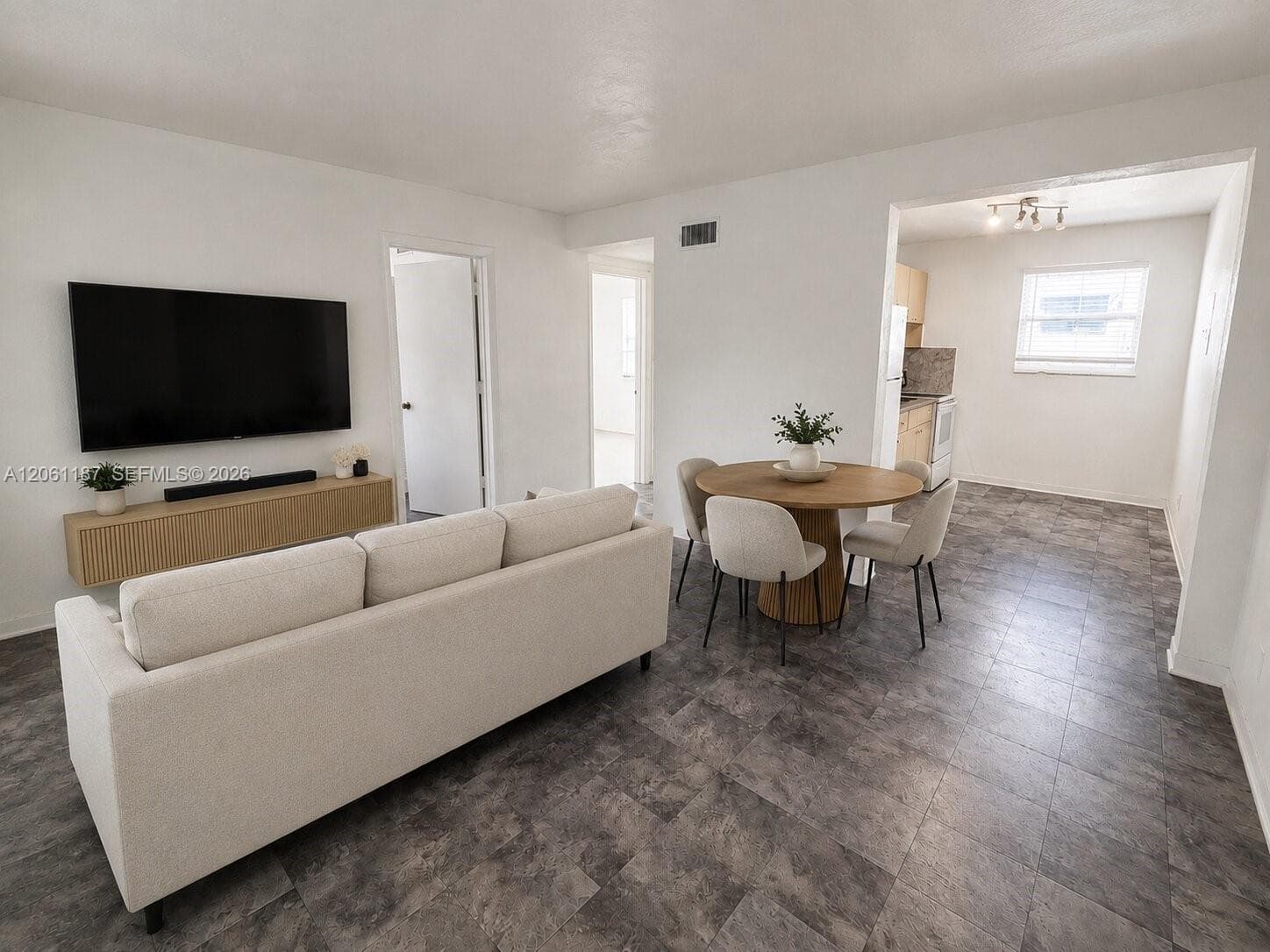 739 SW 9th St # 4, Miami FL 33130