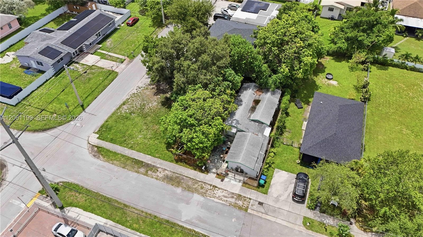2106 NW 70th St, Miami FL 33147 photo 2