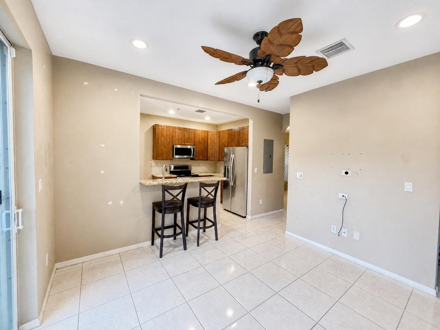 2851 W PROSPECT Road # 1209, Tamarac FL 33309 photo 3