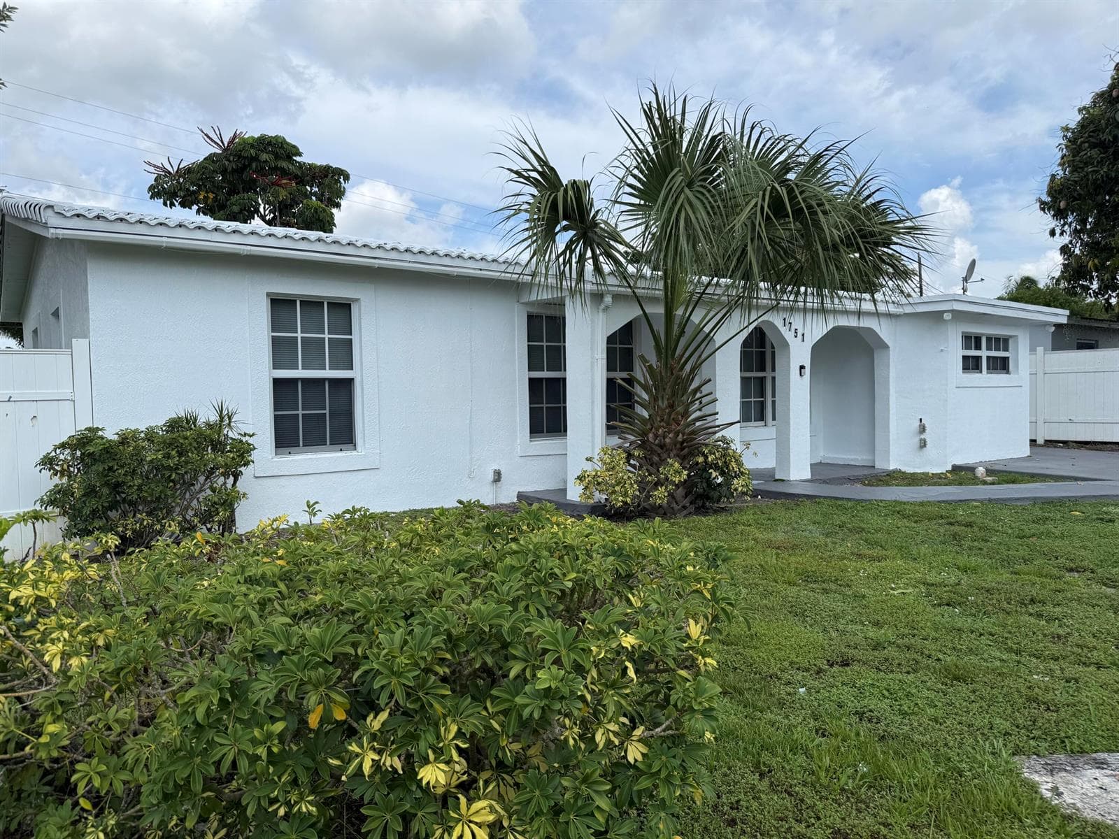 1751 NW 34TH Avenue, Lauderhill FL 33311