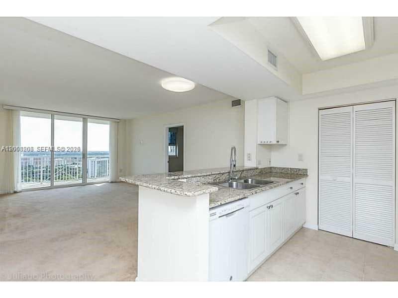 19501 W Country Club Dr # 2205, Aventura FL 33180