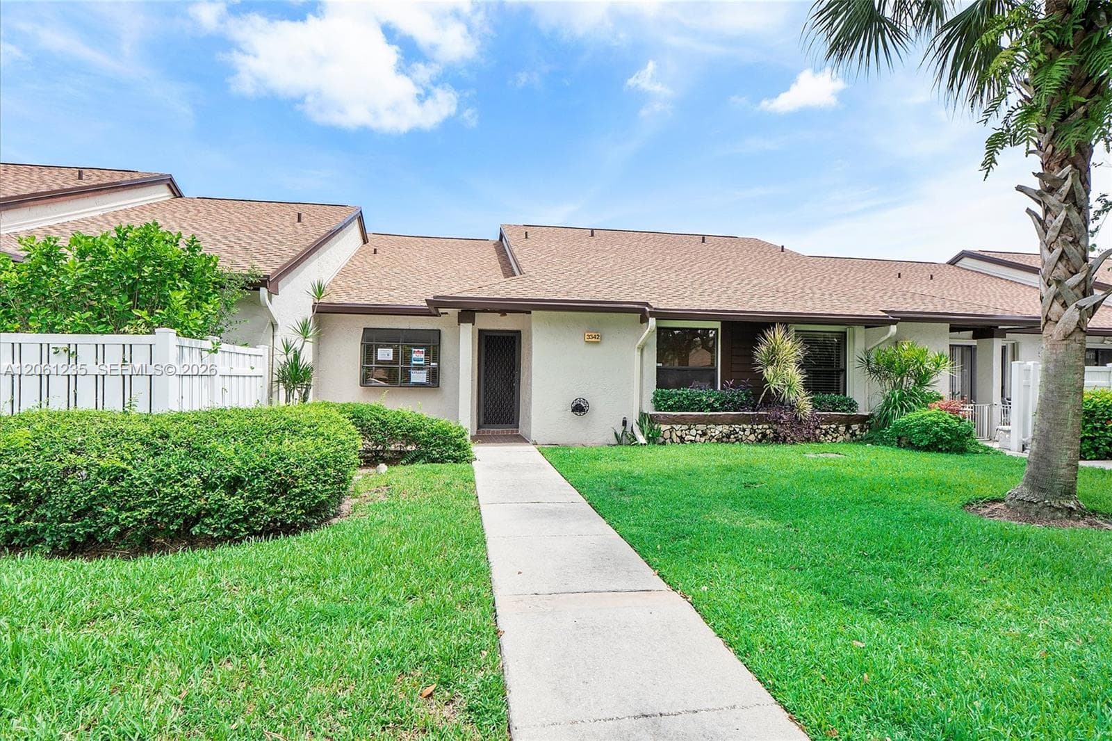 3342 Carambola Cir S, Coconut Creek FL 33066 photo 3
