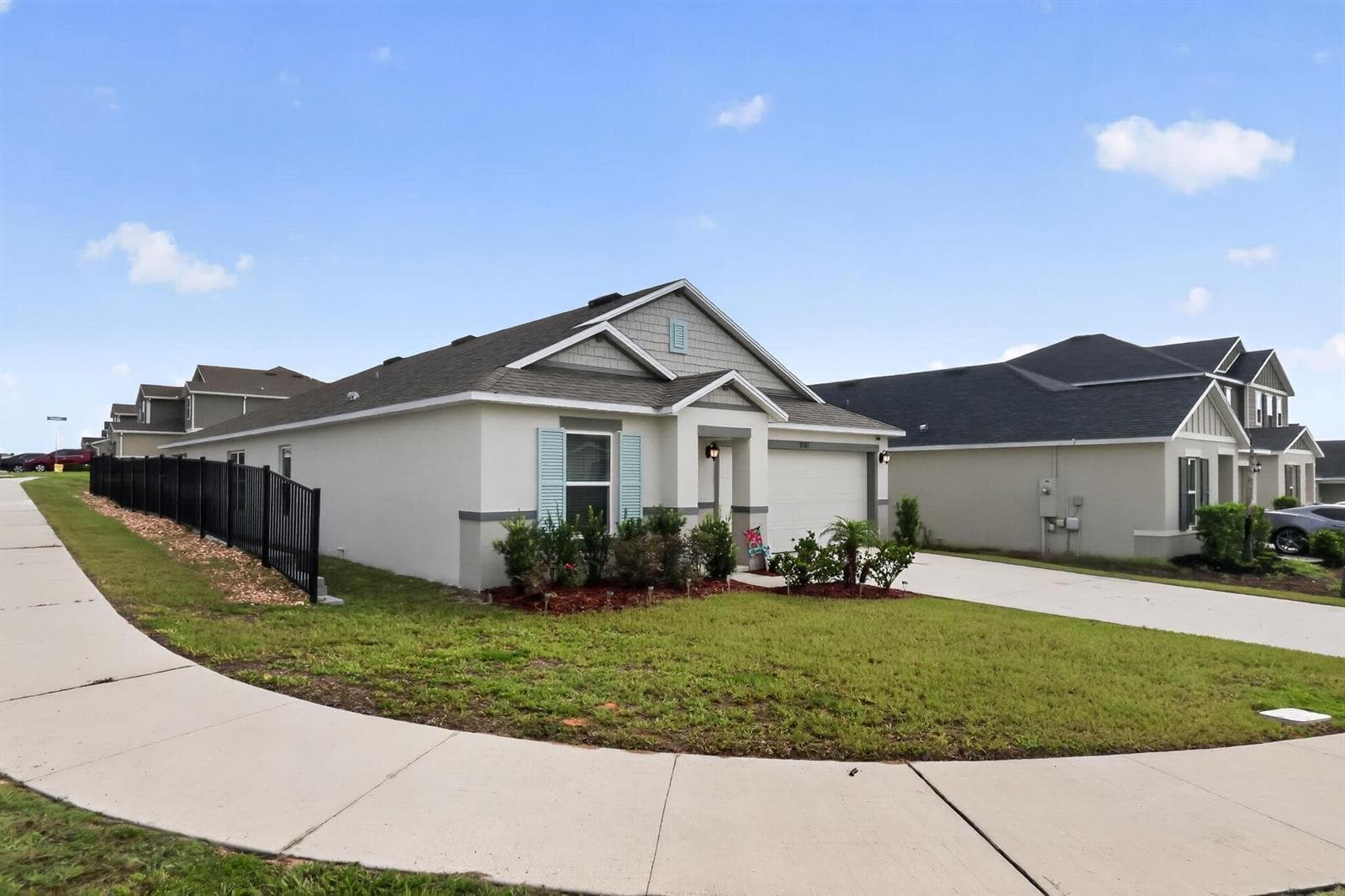 9181 Oscraft Drive, Davenport FL 33896 photo 2