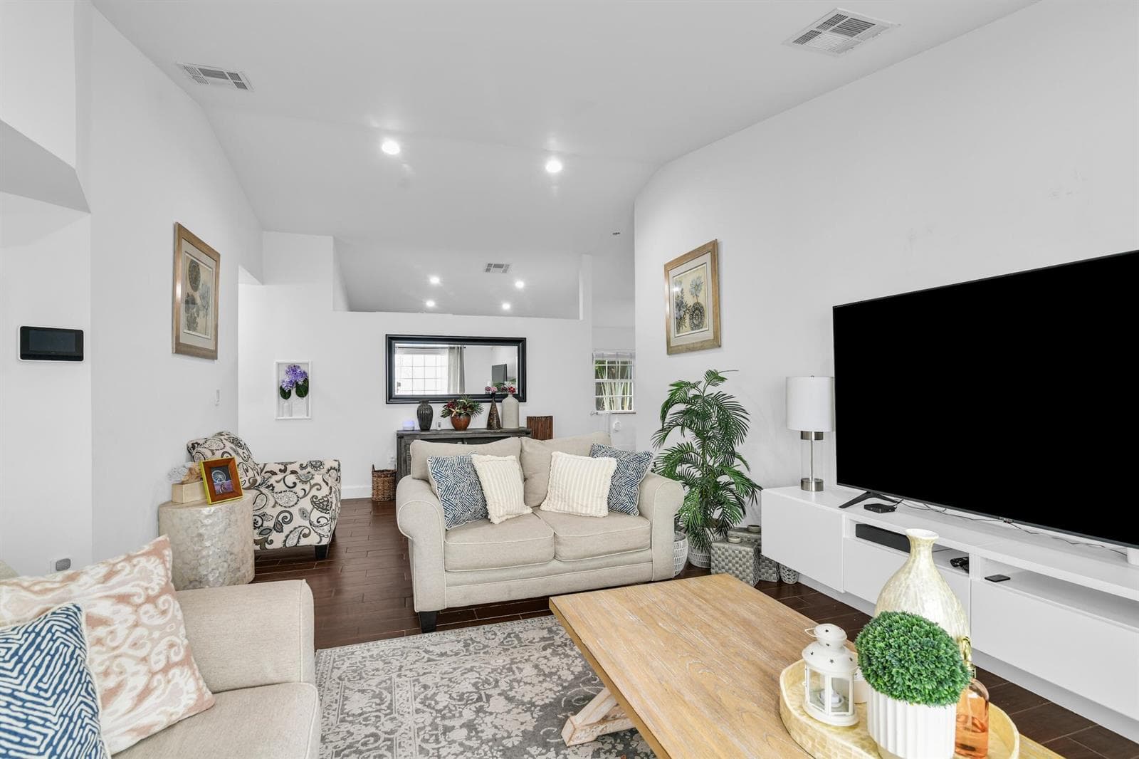 651 SW 176TH Avenue, Pembroke Pines FL 33029 photo 4