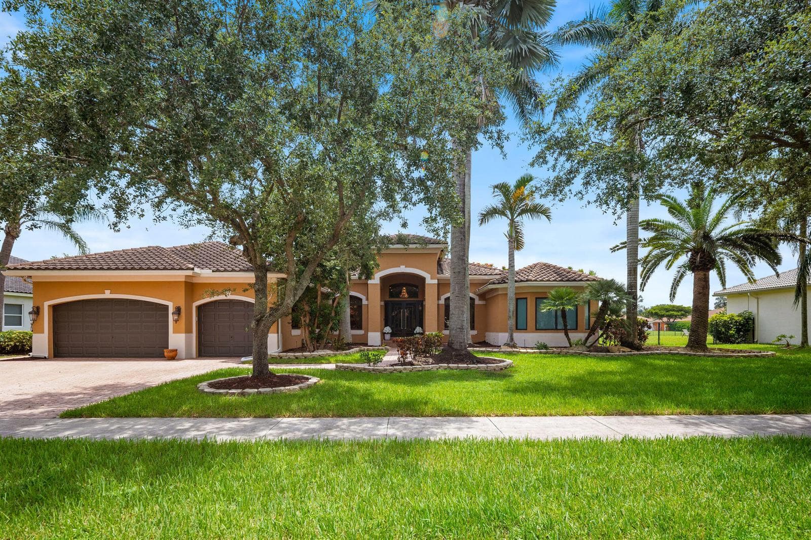 3972 SW 140TH Avenue, Davie FL 33330 photo 2