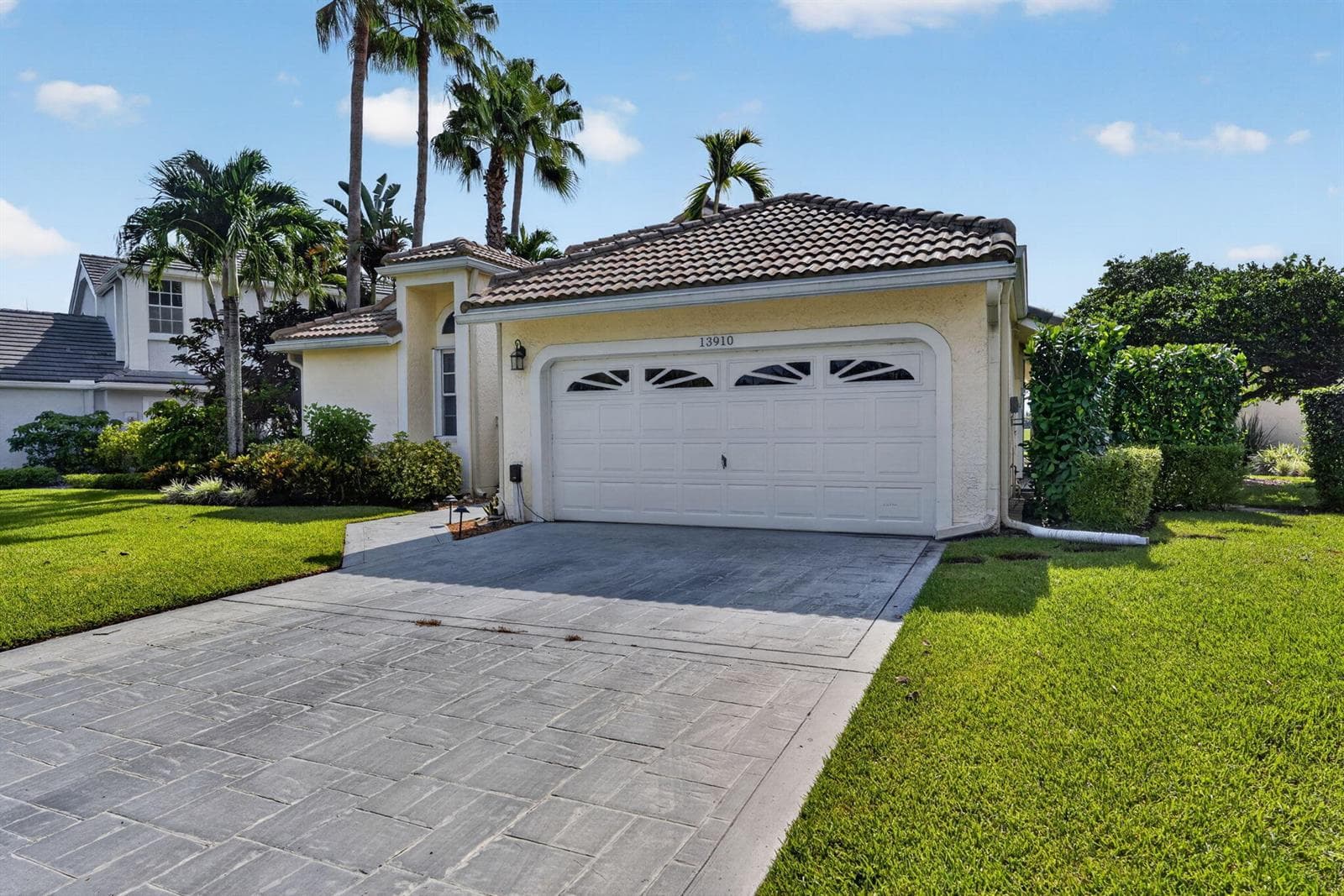 13910 Cross Pointe Court, Palm Beach Gardens FL 33418 photo 3