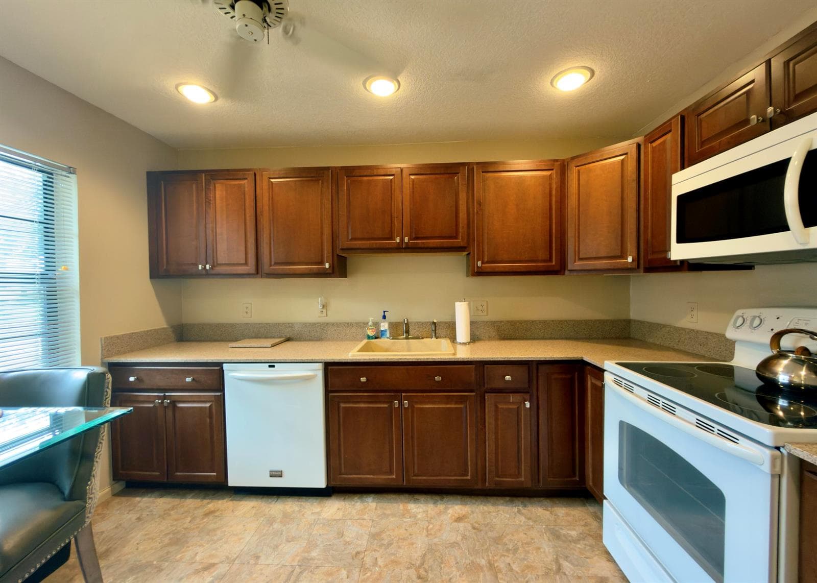 21338 Juego Circle # 11g, Boca Raton FL 33433 photo 3